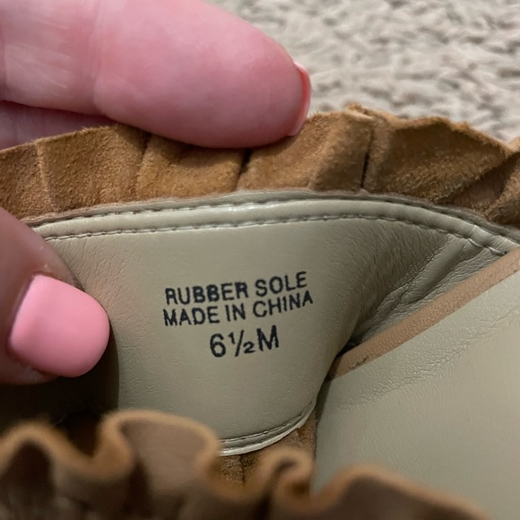 Ann Taylor heels - Picture 3 of 3